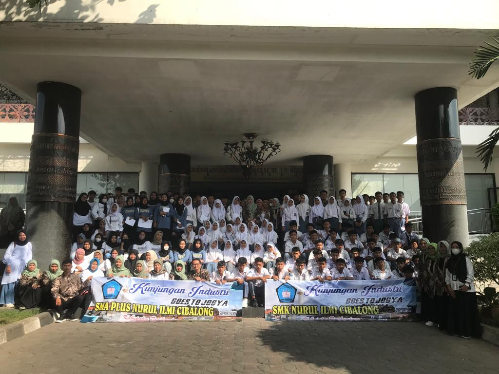 Kunjungan Wisata Pustaka SMA & SMK Nurul Ilmi Cibalong Tasikmalaya Jawa Barat